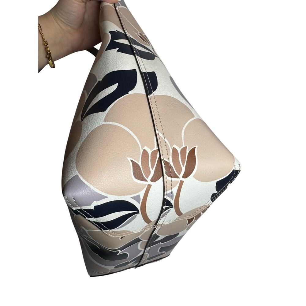 Kate Spade Mya Breezy Floral Reversible Tote + Zip Pouch Neutral - Picture 14 of 15